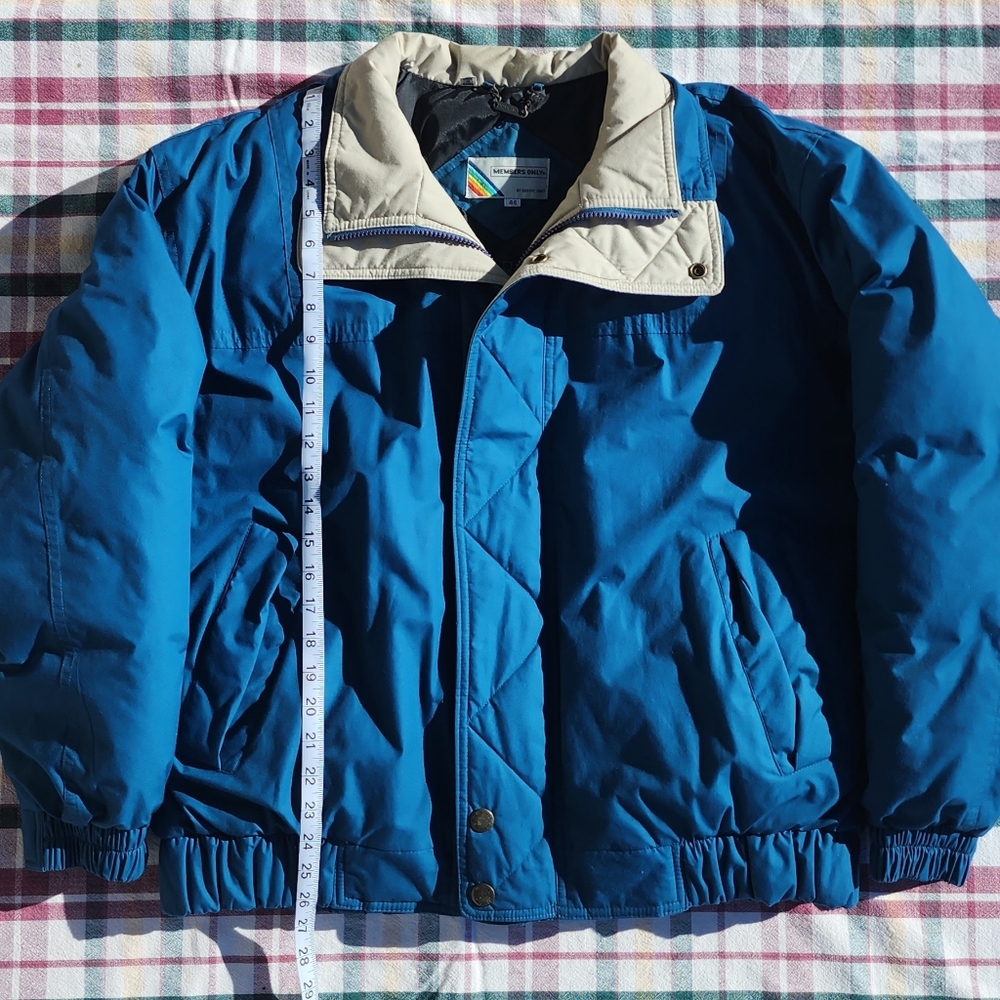 Unique Members Only Puffer Jacket - Picture 6 of 6